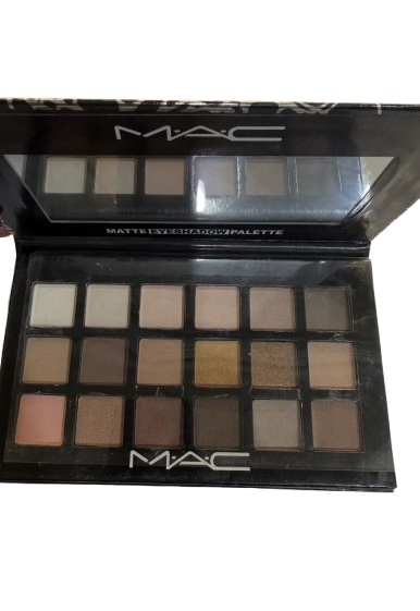 MAC Matte Eyeshadow Palette
