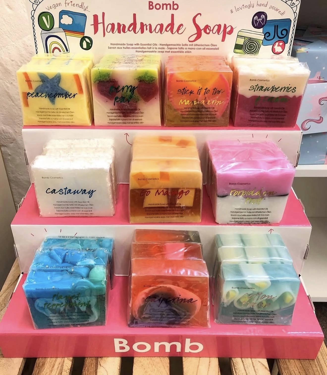 Bomb Cosmetics Handmade Soap — foto 4