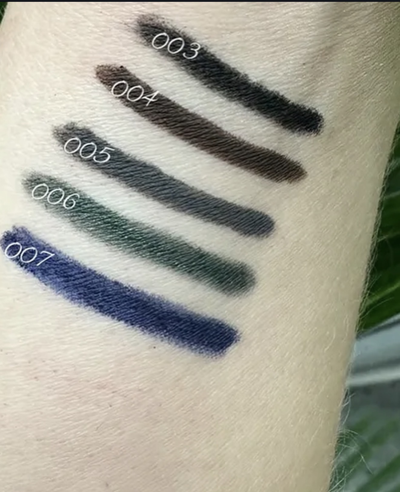 Topface Velvet Smokey Eye Pencil — foto 2