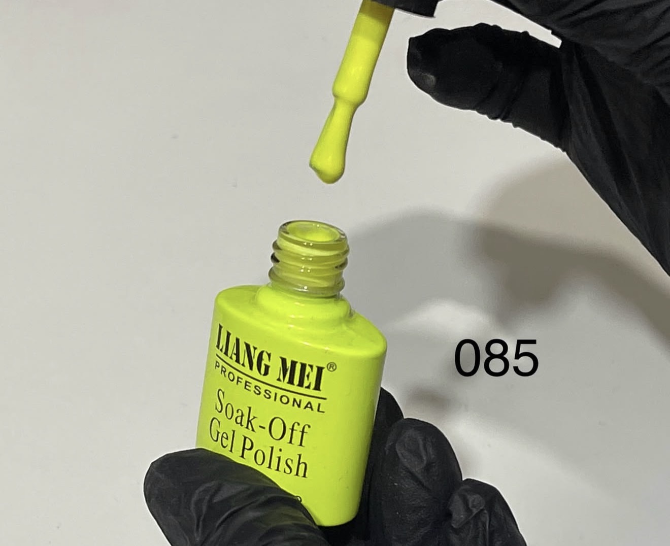 Liang Mei Professional Soak-Off Gel Polish — foto 15
