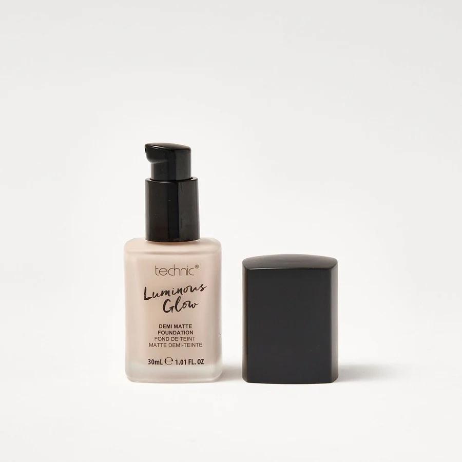 Technic Luminous Glow Demi Matte Foundation (30 ml)